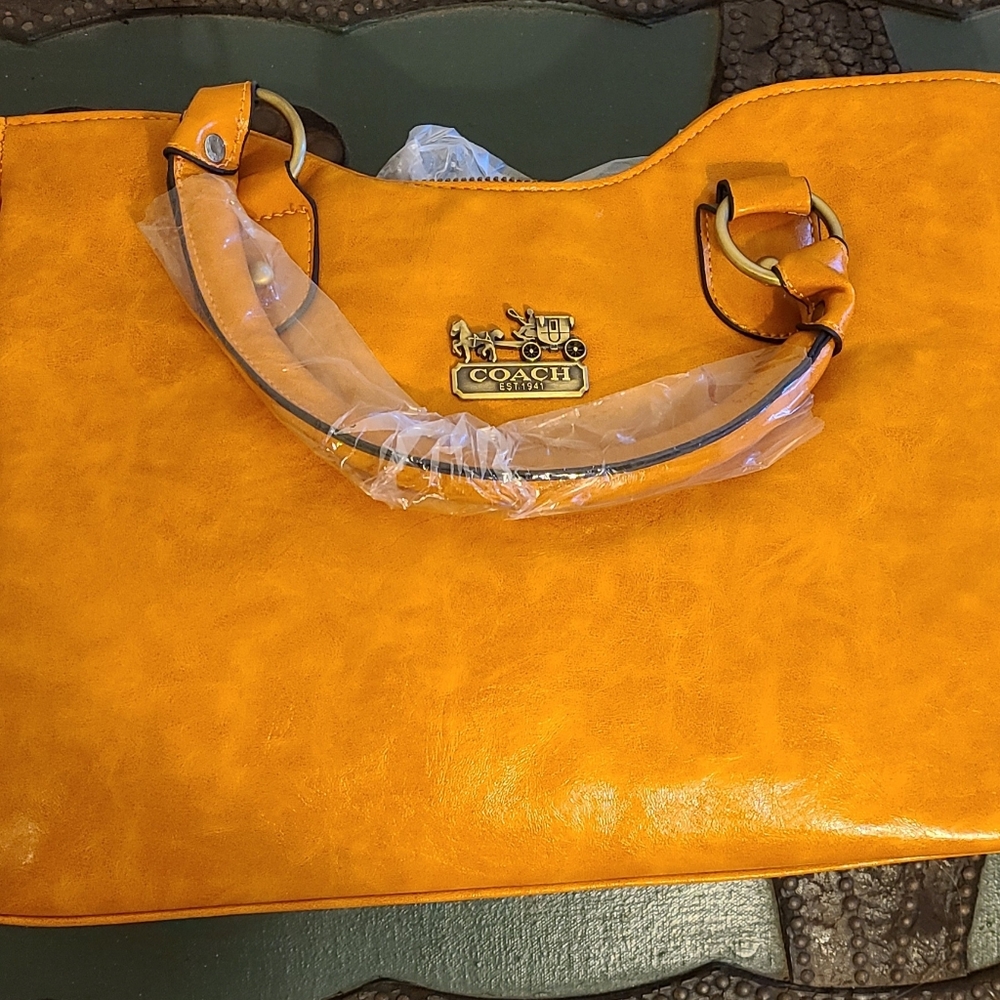 Coach-like Purse